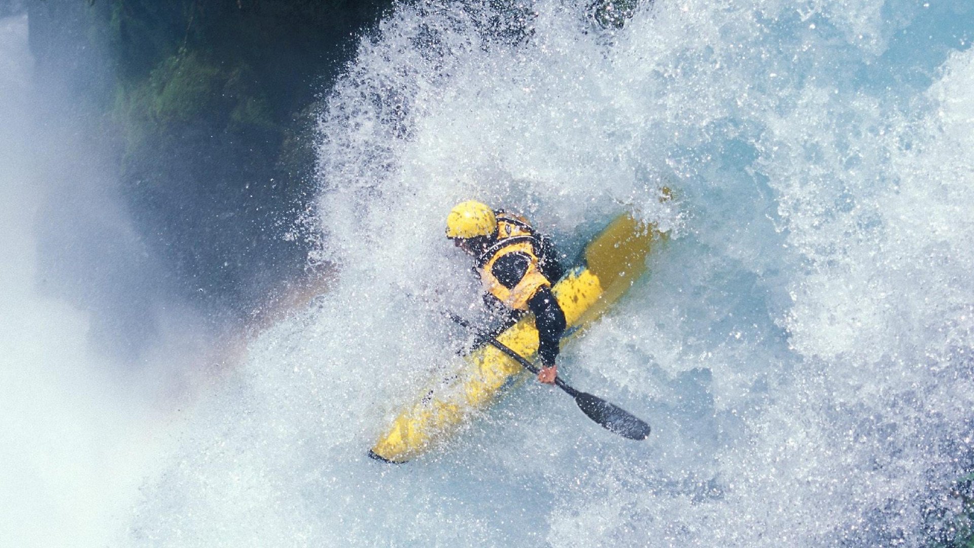《快船替补席贡献有限，球队深度成疑》，快船替补中锋
